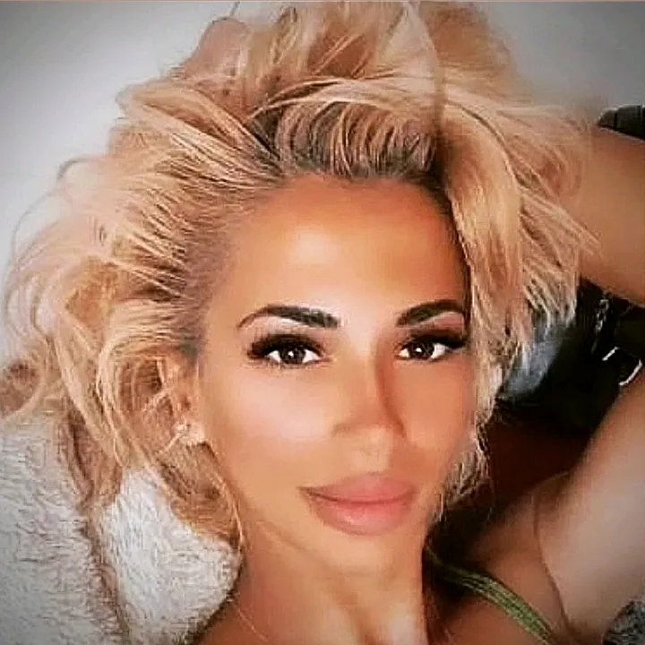 jelenajelena9115