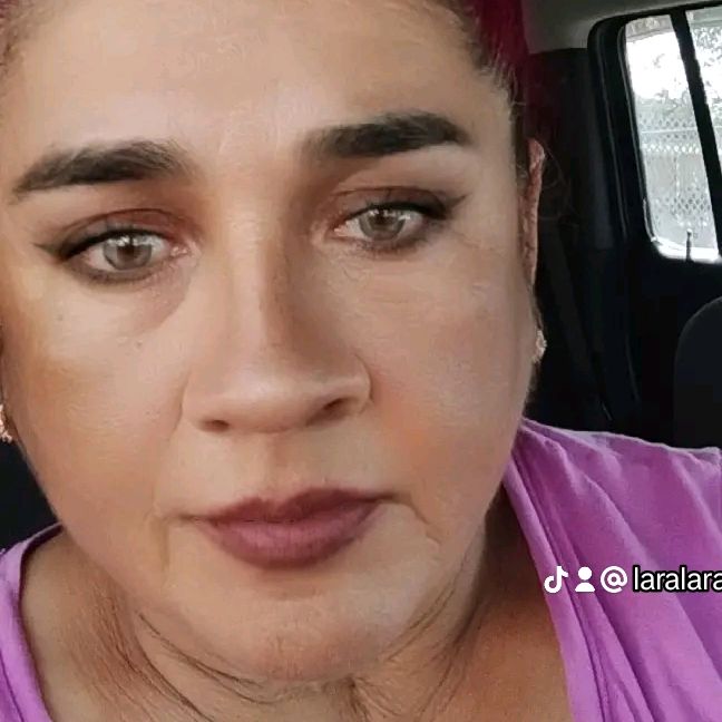 laralara1563
