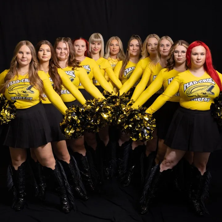 saipacheerleaders