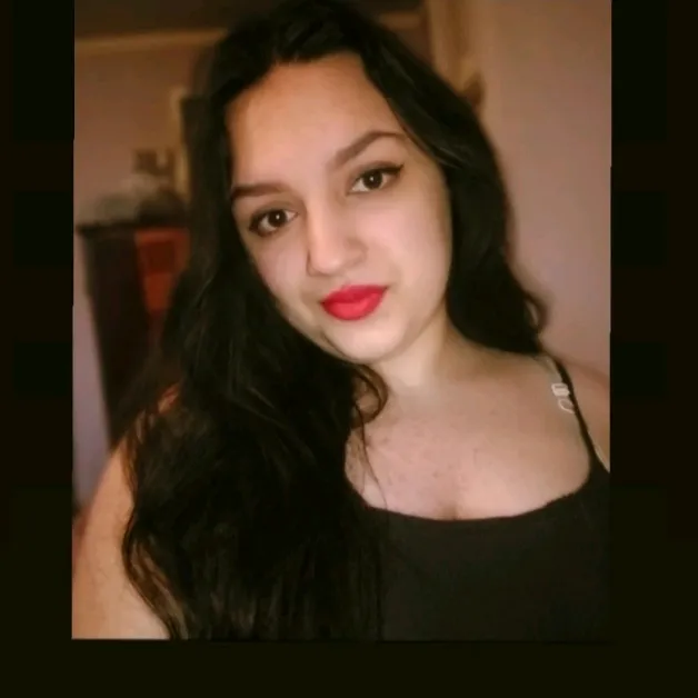 bettina1345627890
