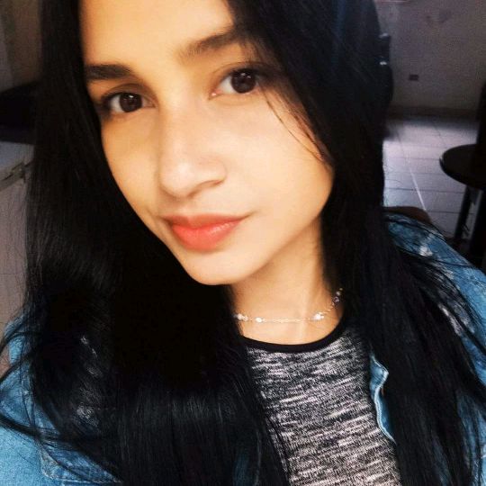 nairelysccoello