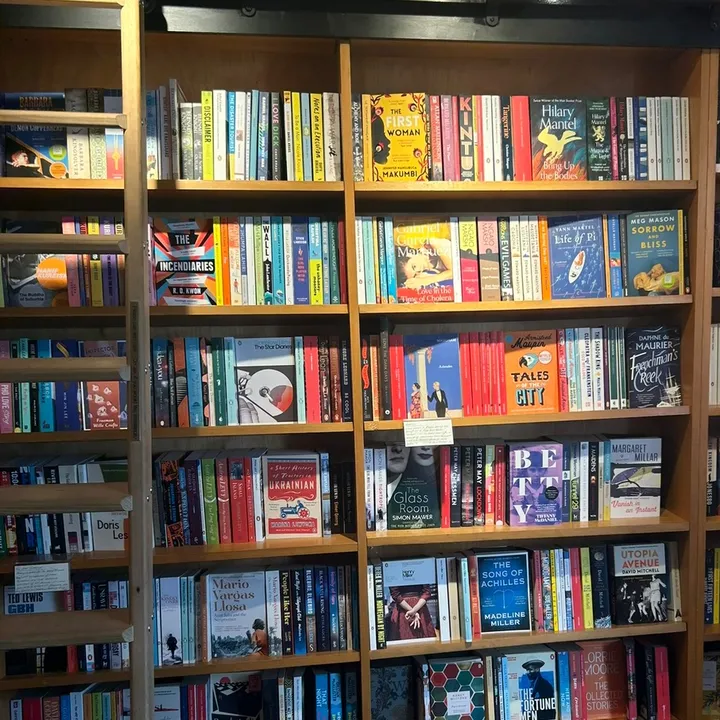 bookish_shona
