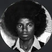 demola__1