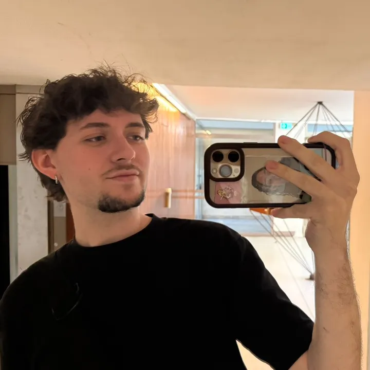 lucasvallt