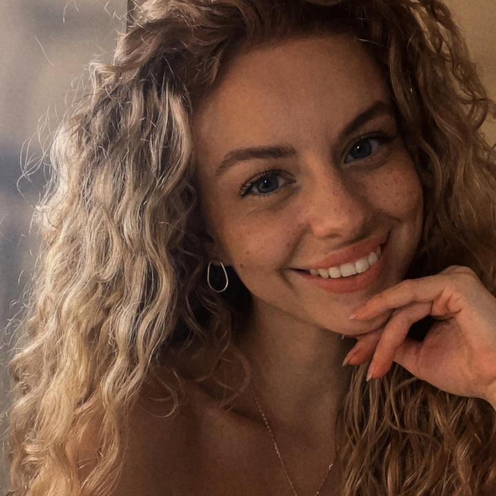 Schon ausprobiert? Plop your curls 🫶🏼 @dalmalaluna - TikTok