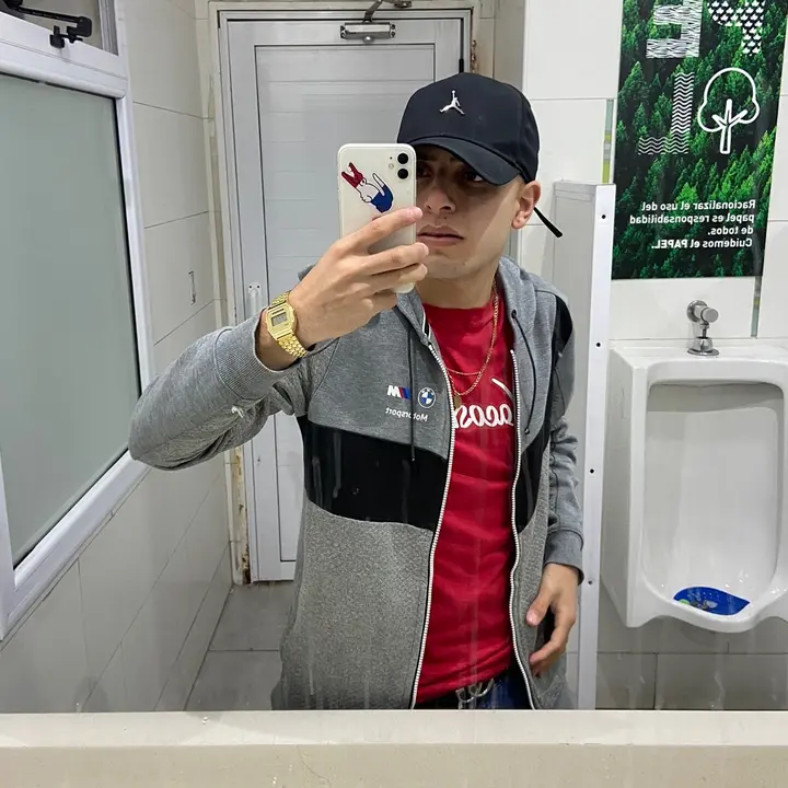 @santimoreira__