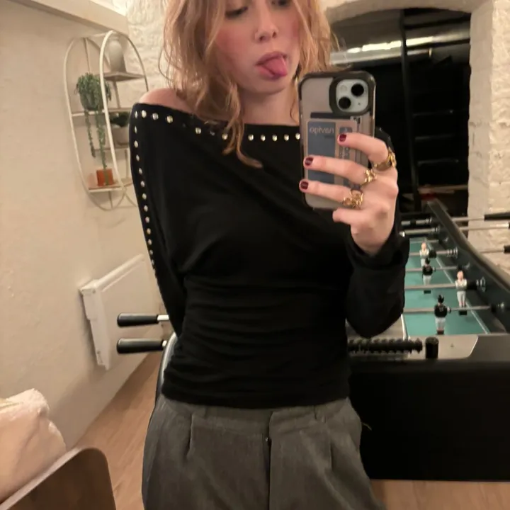 leoniee8812