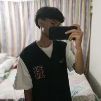 TikTok Account - https://p77-va.tiktokcdn.com/tos-maliva-avt-0068/dee5c008b5e70aa2c3369fe62370316e~tplv-tiktokx-cropcenter-q:200:200:q75.webp